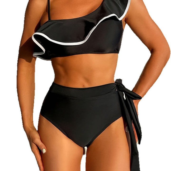 Dame bikini-sæt med asymmetrisk top og elegant U-bund Skovae