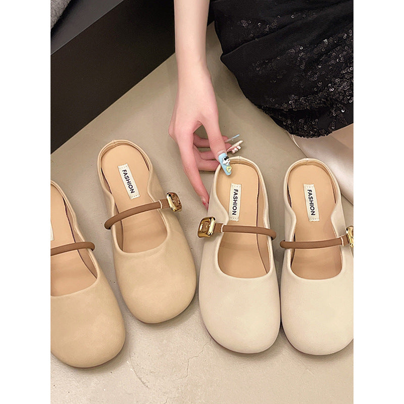 Damer Ballerinas med elegant rem og moderne spændeaccent Stilla
