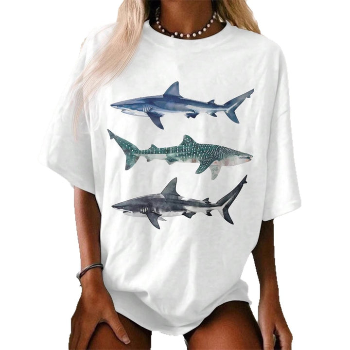 Dame T-shirt med kreativ hai-motiv og afslappet snit Skovae