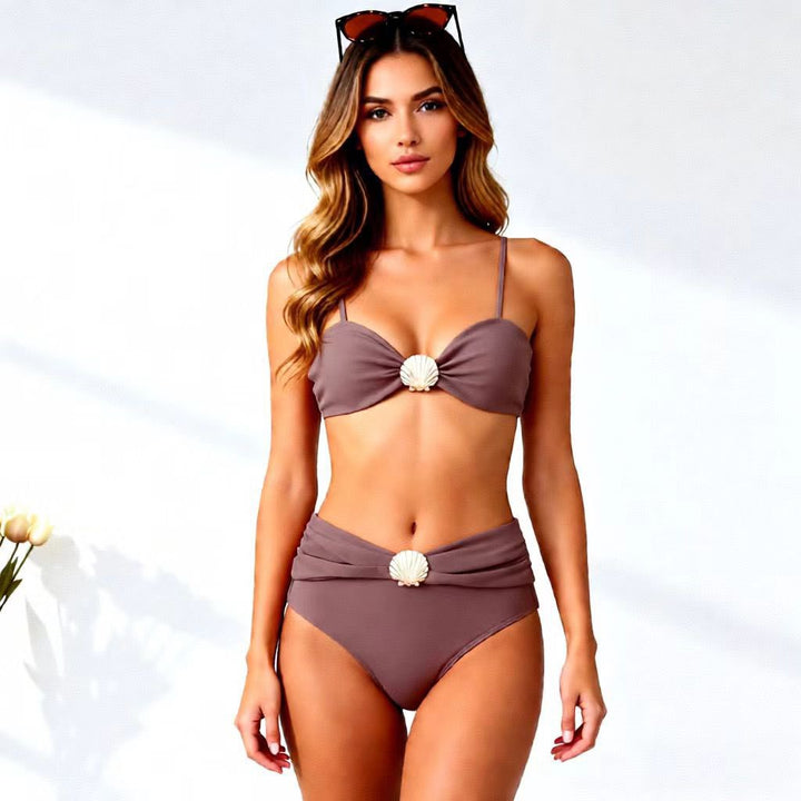 Dame Bikini-sæt med elegant muslingedetalje og høj talje Skovae