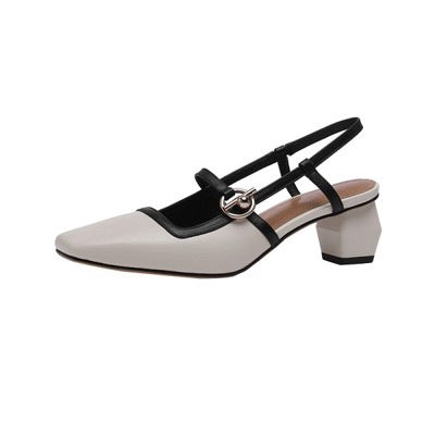 Dame Slingback-hæle med kvadratisk tåparti og dekorativt rem-detalje Stilla