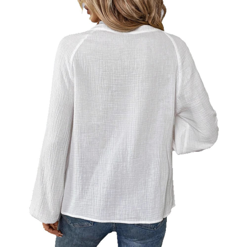 Damebluse med legende paisleymønster og elegante broderier Stilla