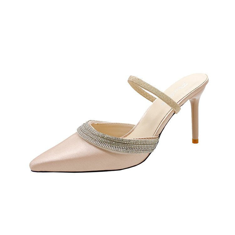 Dame Slingback-pumps med glitrende strass og elegant design Stilla
