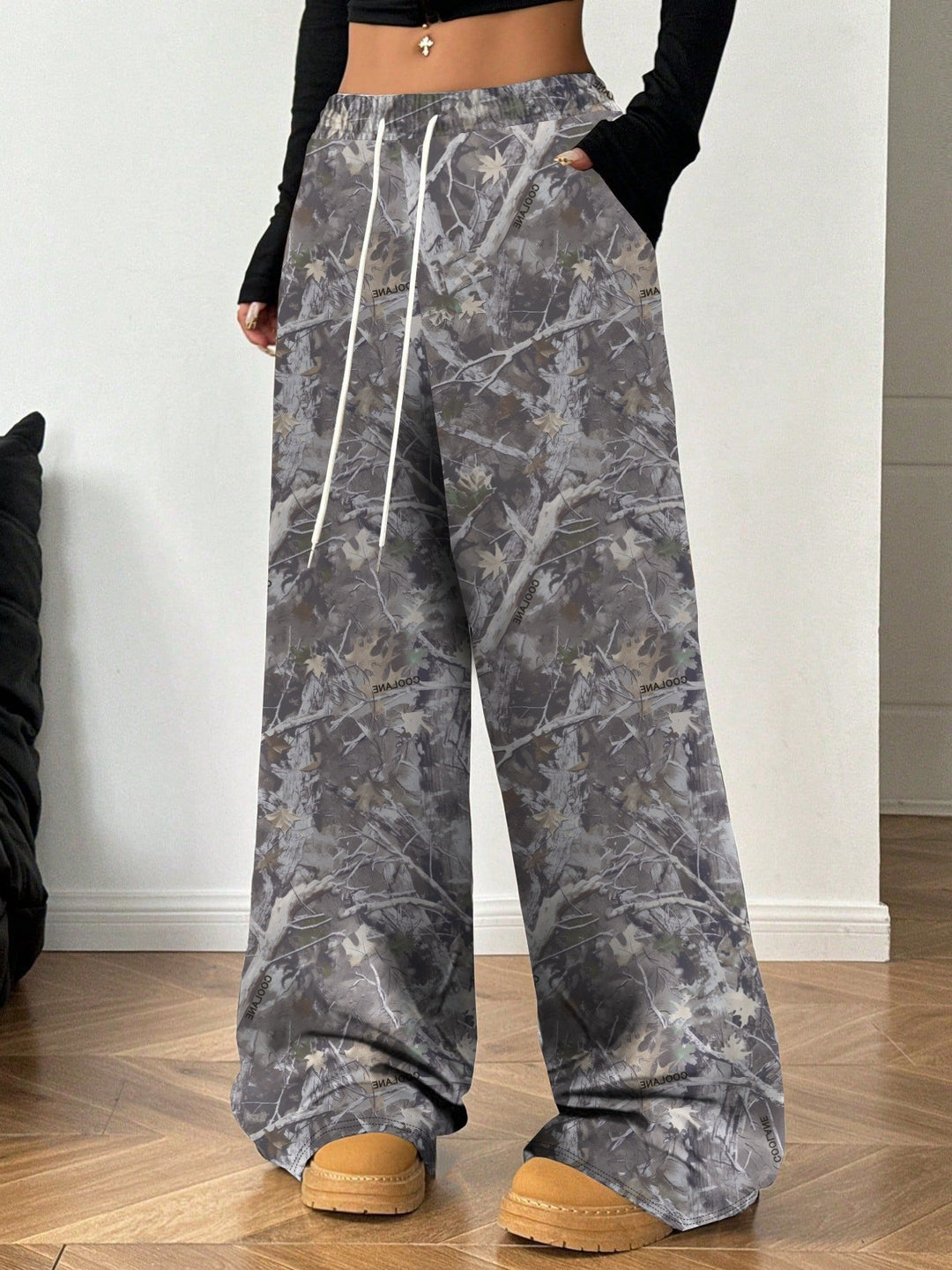 Dame Cargo-bukser i moderne camouflage-stil Stilla