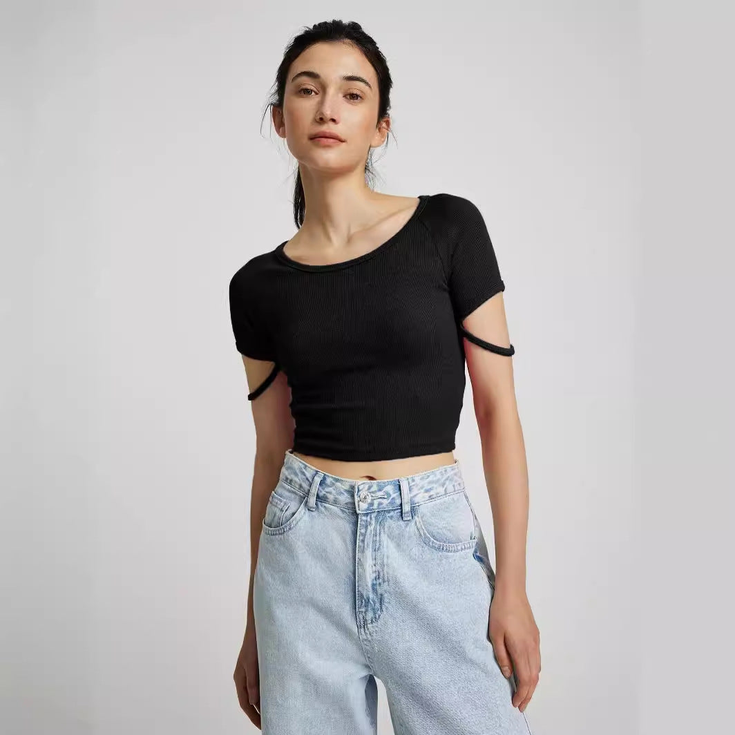 Dame kortærmet tætsiddende crop-top med rund halsudskæring Skovae