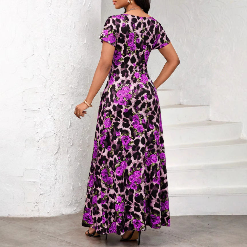 Dame maxikjole med blomstret leopardmønster og elegant snit Stilla