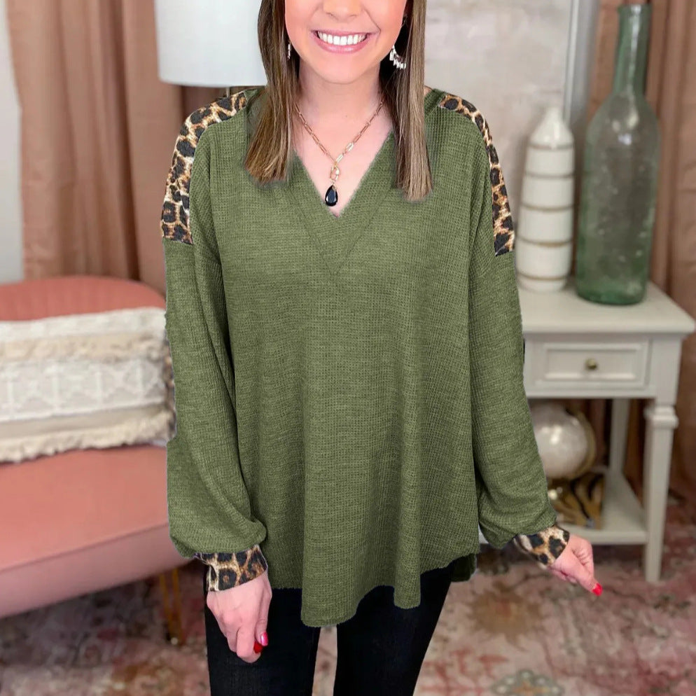 Dame afslappet V-hals bluse med dyreprint Stilla