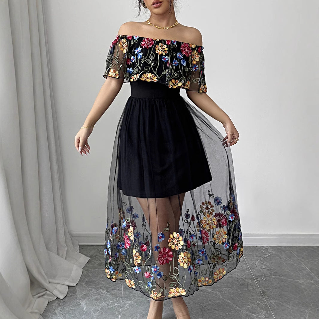 Dame Off-Shoulder Maxi-Kjole med blomsterbroderier og gennemsigtig overkjole Stilla