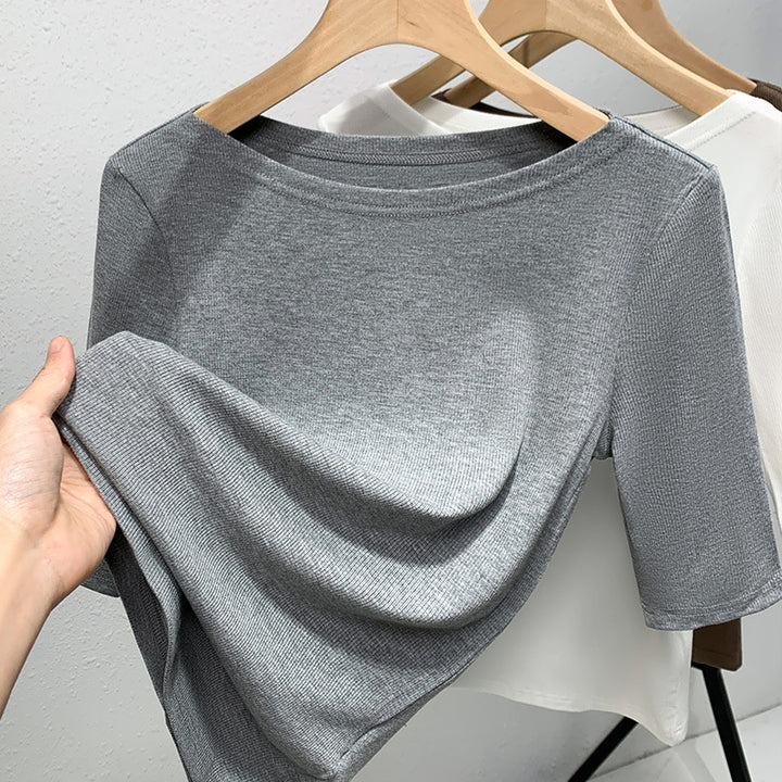 Dame Kortærmet Rib-T-shirt med elegant Rund halsudskæring og figursyet pasform Stilla