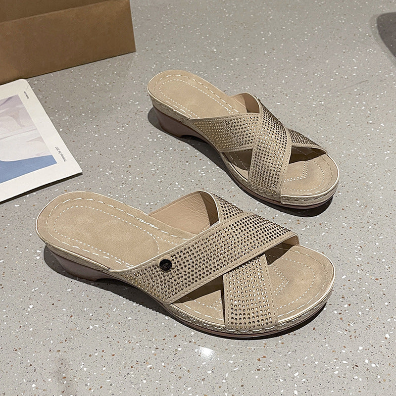 Dame Wedge-sandaler med perforeret overdel og komfortabel indersål Stilla