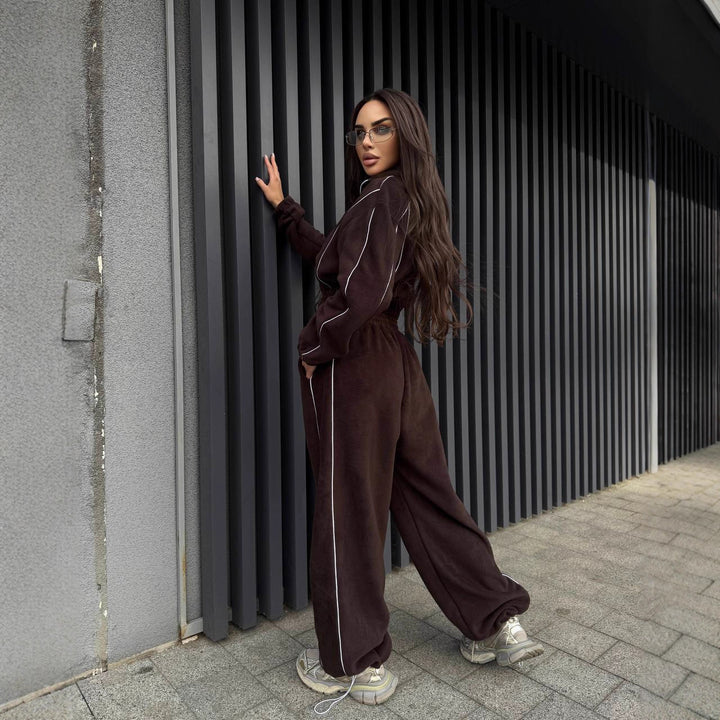 Kvinders sporty hoodie sæt med en løs pasform Skovae