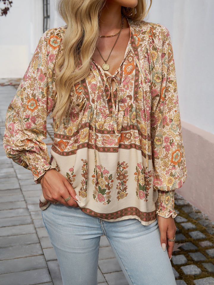 Dame Boho-stil bluse med blomsterprint og brede ærmer Stilla