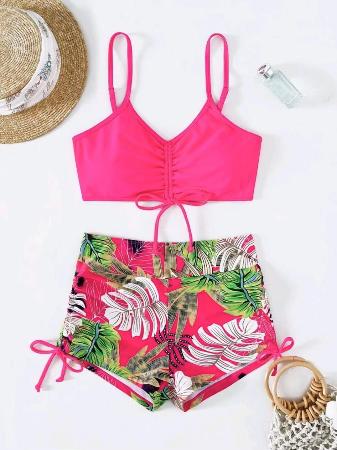 Dame bikini-sæt med justerbar top og trendy shorts Stilla