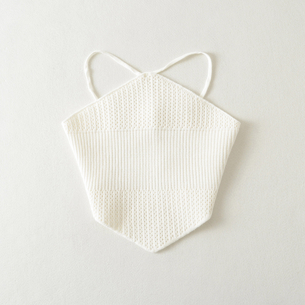 Dame tanktop med stilfuldt netdesign og fashionable volangdetaljer Stilla