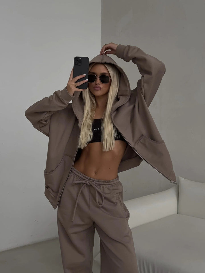 Dame Oversized Hoodie og afslappede fritidsbukser Stilla