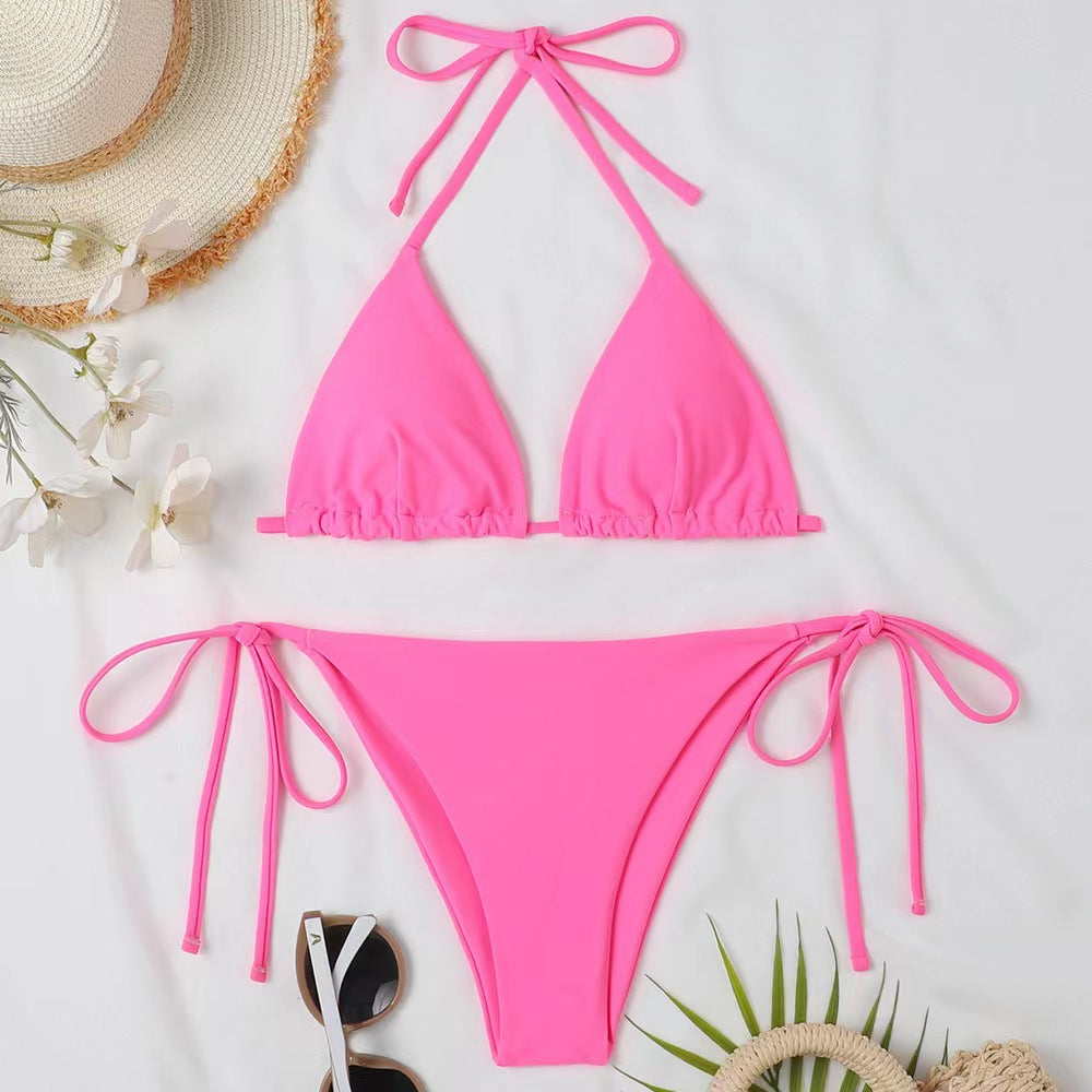 Dame triangel-bikini med justerbare bindebånd og raffinerede detaljer Skovae