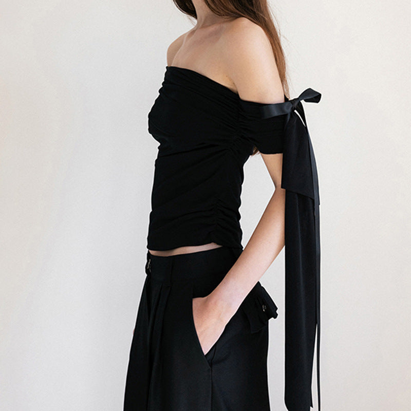 Dame Off-Shoulder Top med ruffle detaljer og gennemsigtig ærme Skovae