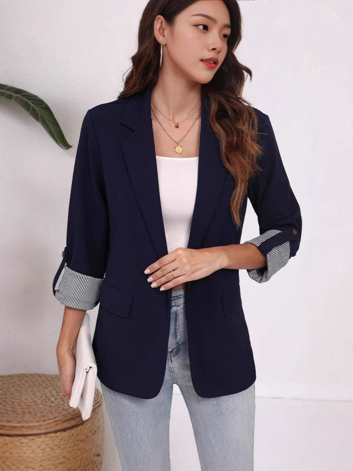 Dame Elegant blazer med afslappet snit og dyb revers Stilla