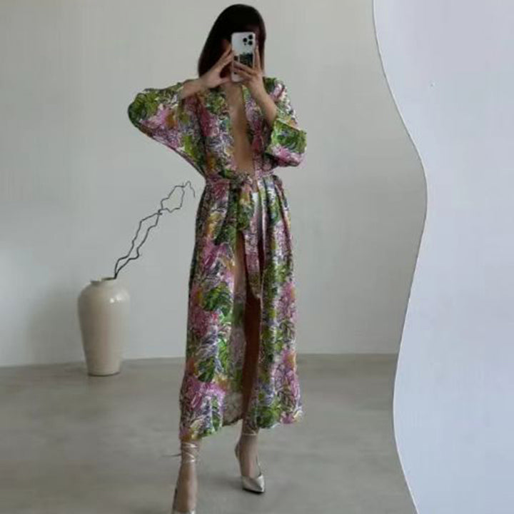 Dame Strandkimono med blomsterdesign og sidelæg Stilla