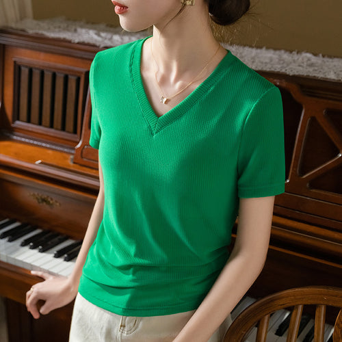 Dame figursyet V-hals T-shirt med fin ribstruktur Stilla