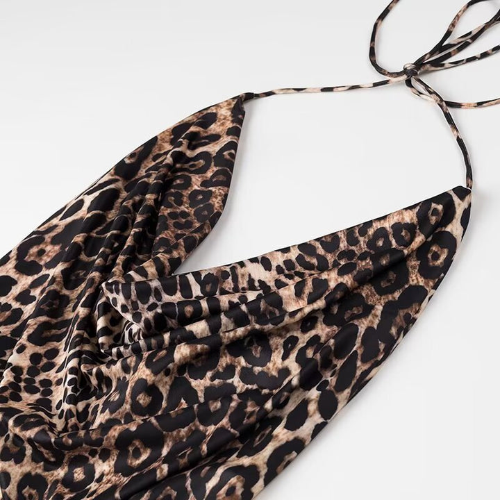 Dame Halterneck Kjole med raffinerede Draperinger Stilla