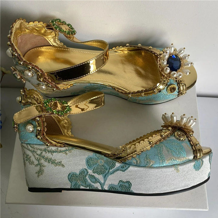 Femme Pyntet Platform Keil Sandaler Stilla