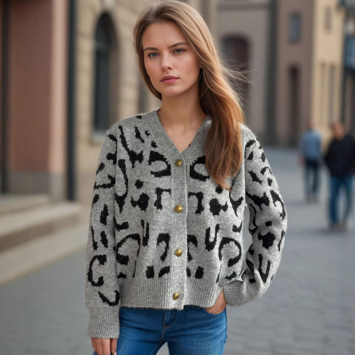Kvinders fashionable cardigan med dyreprint og guldknapper Stilla