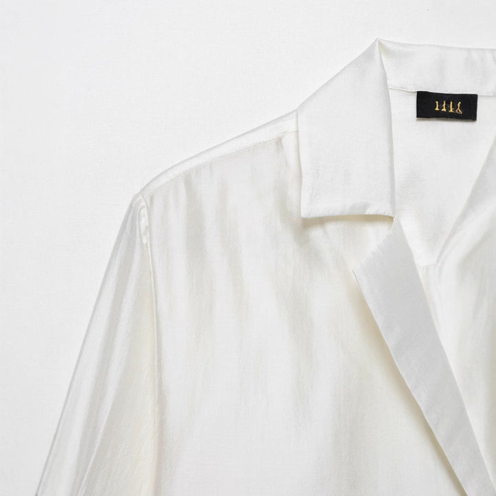 Femme Elegante Satin Knap-Op Shirt Stilla