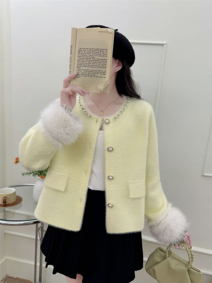 Damer elegant cardigan med perle dekoration og fluffy ærmer Stilla