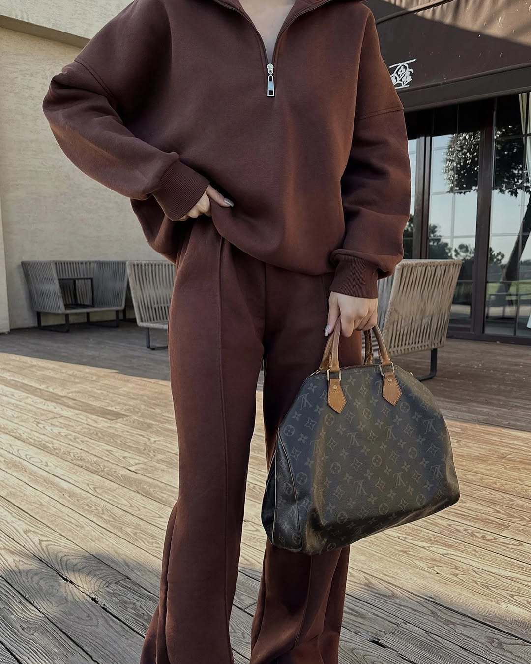Dame behagelig Fleece-Athleisure-dragt med ståkrave og lynlås Stilla