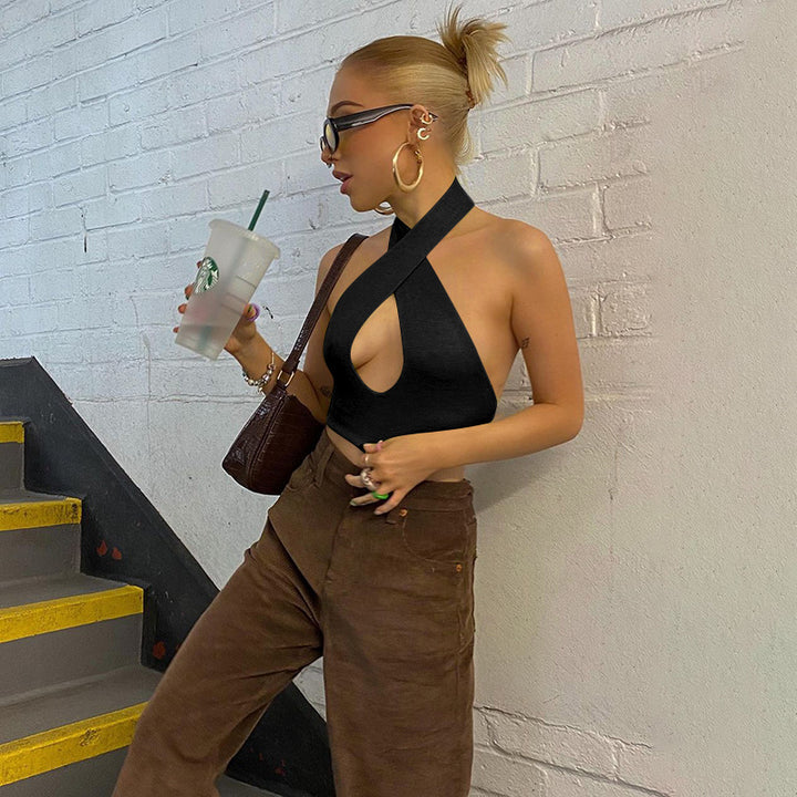 Dame Halterneck Cut-Out Crop Top Stilla
