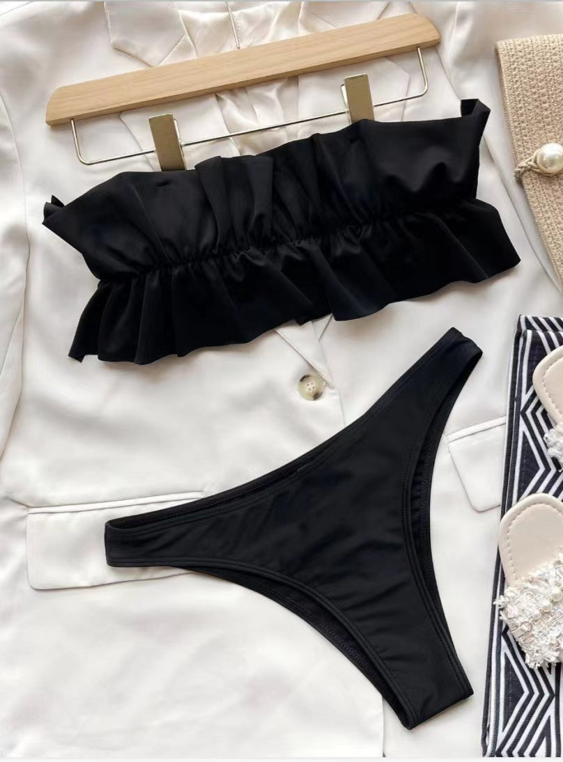Dame Bandeau-bikini-sæt med elegant flæse-design og høj benudskæring Stilla