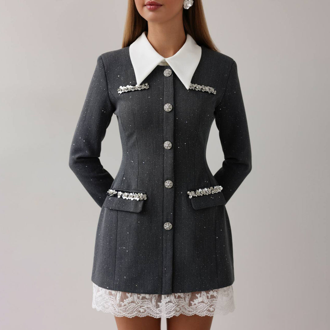Kvinder Elegant og figursyet blazer kjole med dekorative detaljer Stilla