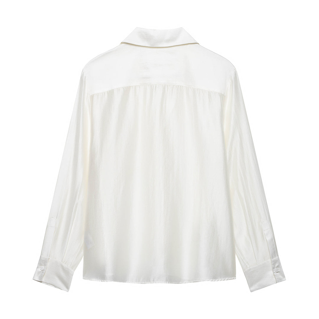 Femme Elegante Satin Knap-Op Shirt Stilla