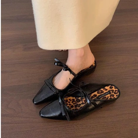 Dame spids-tå slip-on mules med dekorativt sløjfedetalje Stilla