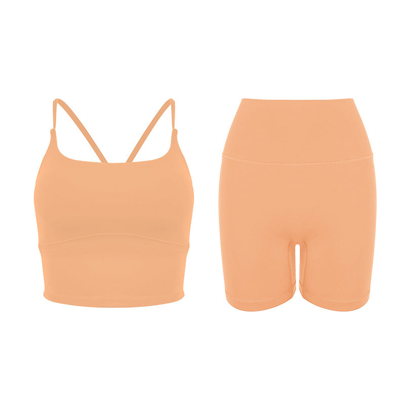 Dame Sporty Set lavet af åndbart materiale med tanktop og højtaljede shorts Stilla