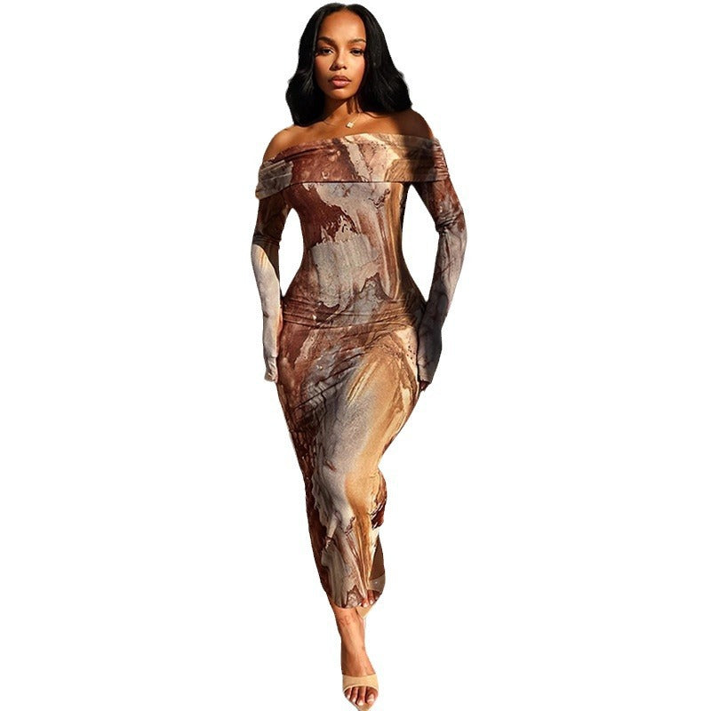 Femme Off-Shoulder Abstrakt Print Maxi Kjole Stilla