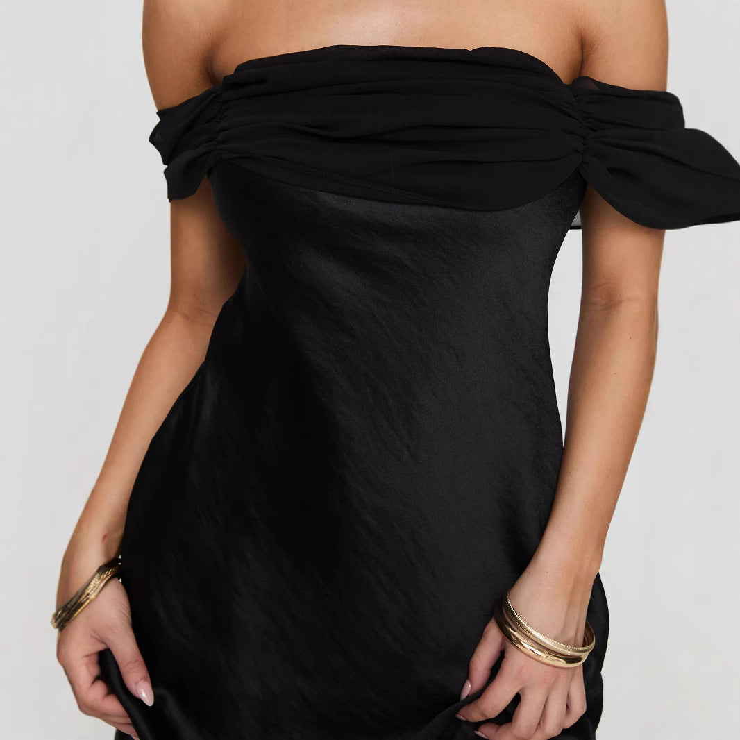 Dame Off-Shoulder Minikjole lavet af flydende materiale Stilla