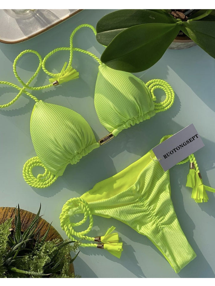 Dame bikini-sæt med elegant leopardmønster og moderne kvaster Skovae