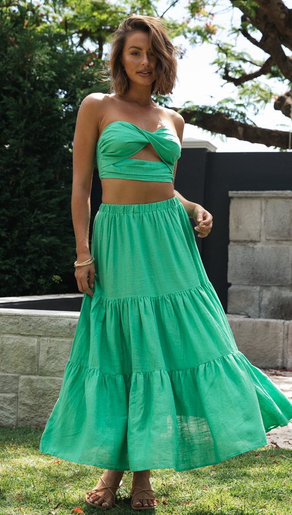 Damer To-dels Sæt bestående af Crop Top og Maxi Skirt med Luftig Silhuet Stilla
