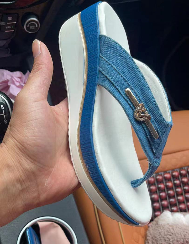 Dame kile-sandaler med modig rem og stabil sål Stilla