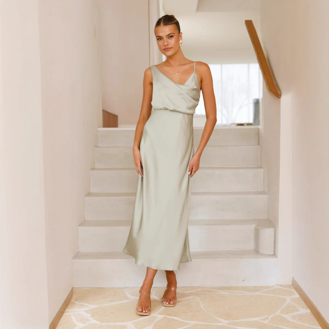 Kvinder Elegant Maxi Kjole med Draperet Top og Slank Silhuet Skovae