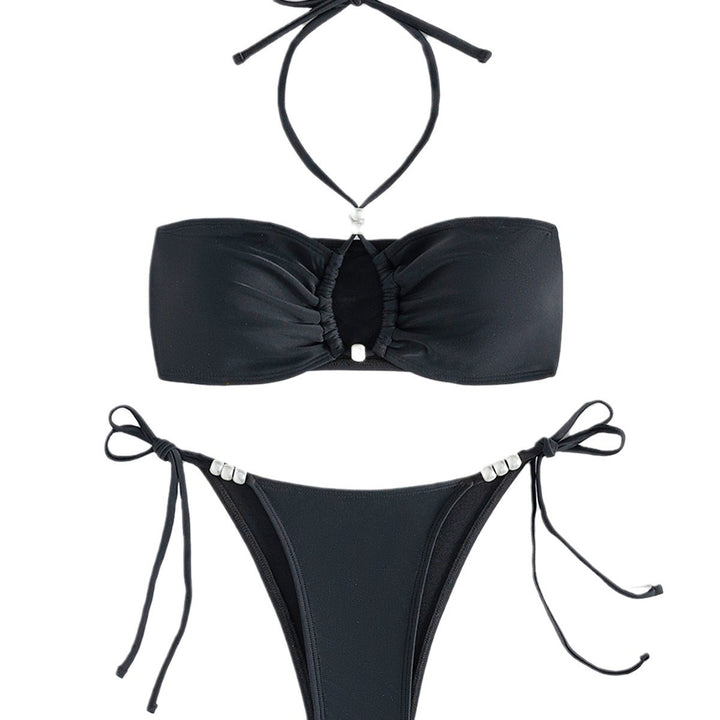 Dame Bandeau-Bikini med detaljeret cut-out og asymmetrisk design Stilla