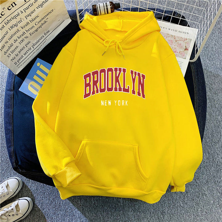 Kvinders hoodie med trendy Brooklyn print Skovae