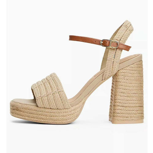 Femme Plattform Sandaler med hæl, justerbar ankelrem og flettede detaljer Stilla