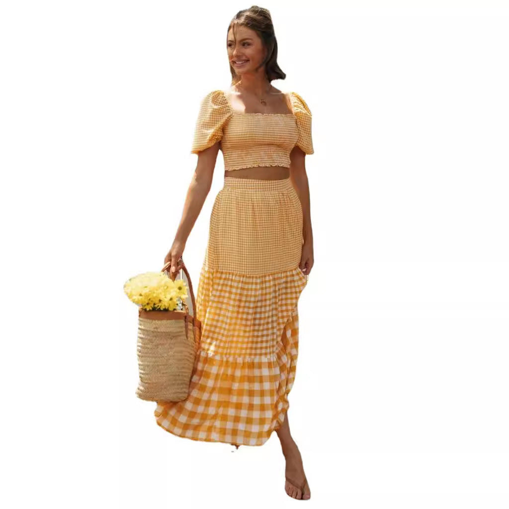 Dame sæt bestående af ternet cropped top og voluminøs nederdel Stilla