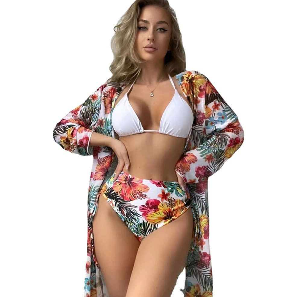 Dame triangel-bikini-sæt med blomster kaftan og høj udskæring Stilla