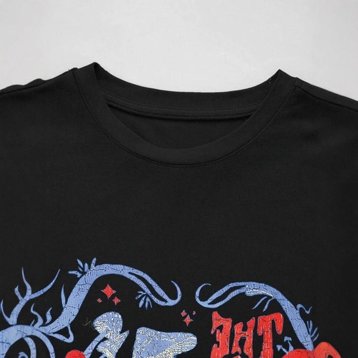 Damer afslappet Crop-T-shirt med kreativ grafikdesign Skovae