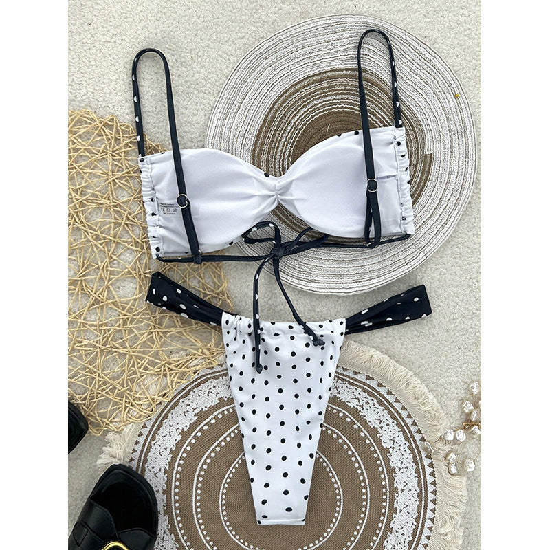 Dame bikini sæt med elastisk stof og polka-prikker Skovae