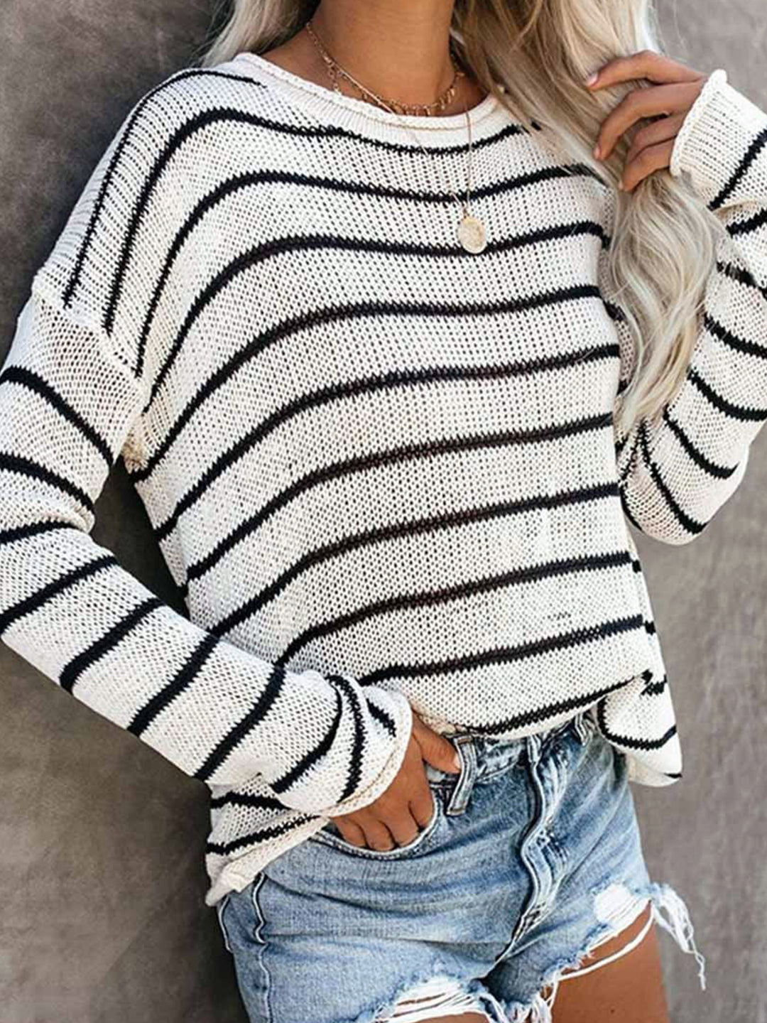 Dame afslappet strikket sweater med løs pasform og stribemønster Stilla